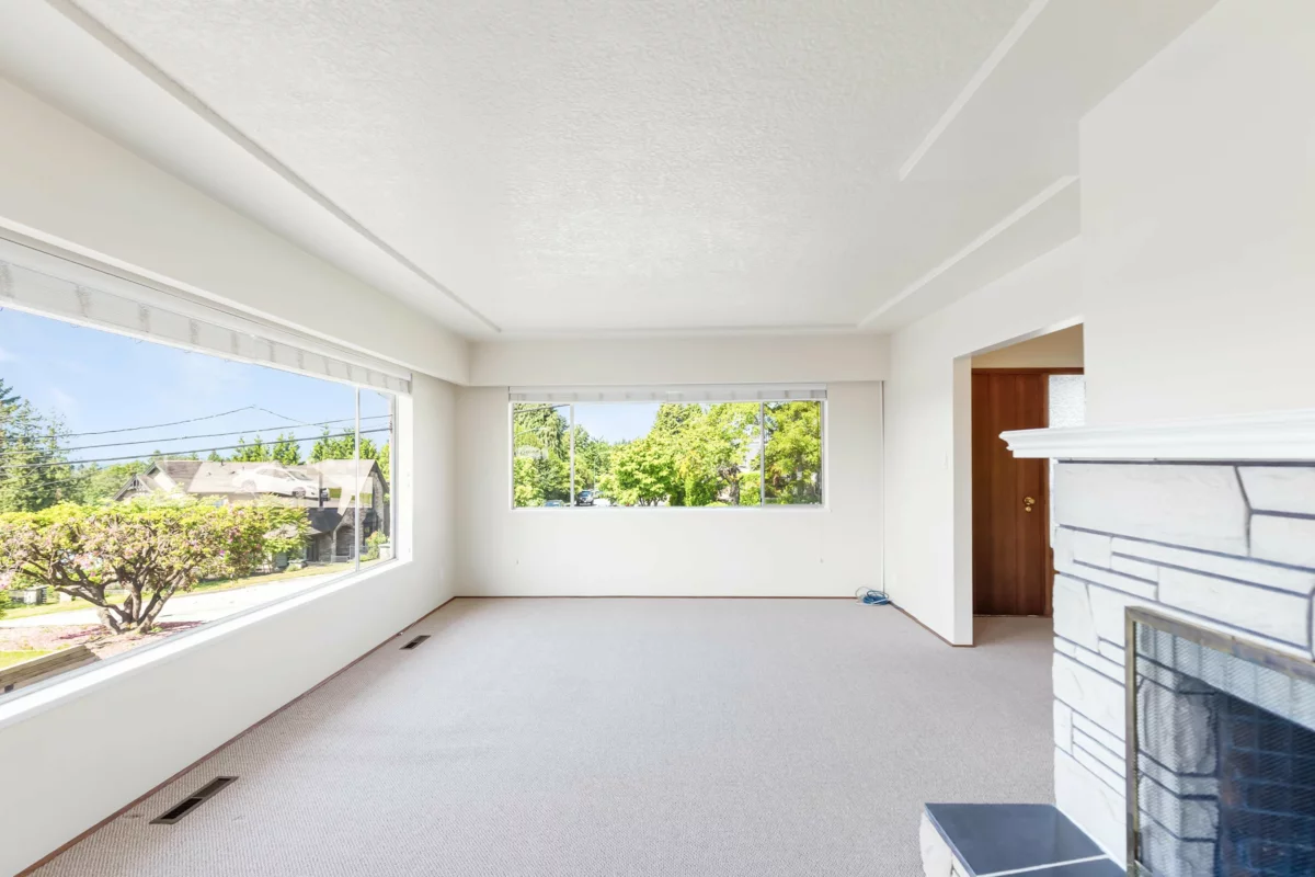 Breakfast Nook Photo of 7988 Sussex Avenue, Burnaby, BC