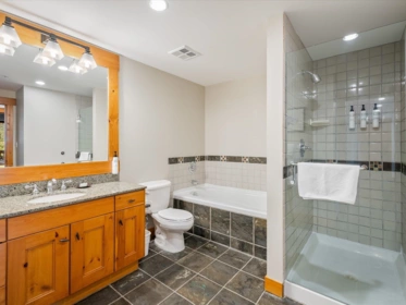 Guest Bathroom Photo of 524 2202 Gondola Way, Whistler, BC