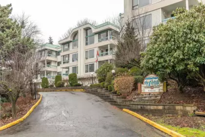 102 33030 George Ferguson Way, Abbotsford, BC, Abbotsford — Apartment/Condo for sale