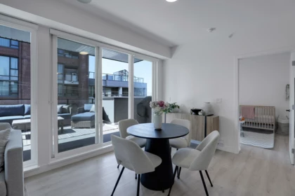 401 2688 Duke Street, Vancouver, BC, Vancouver — Apartment/Condo for sale