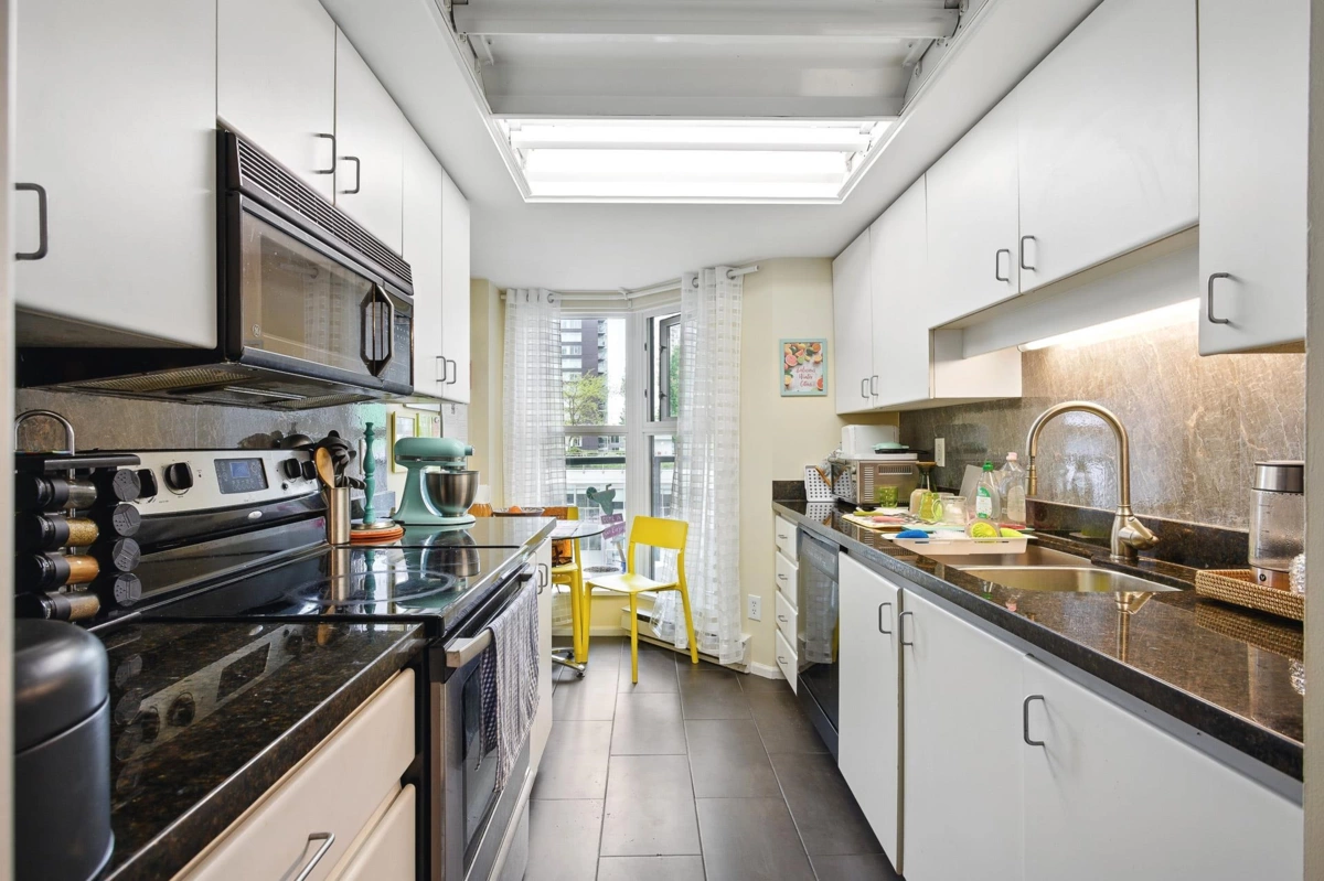 Bedroom 4 Photo of B1002 1331 Homer Street, Vancouver, BC