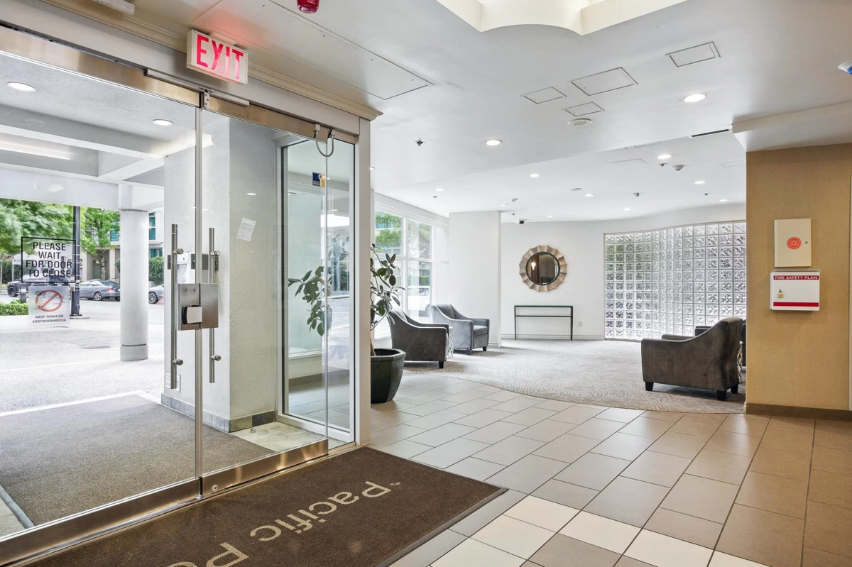 Family Room Photo of B1002 1331 Homer Street, Vancouver, BC