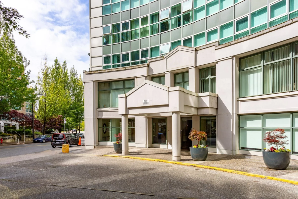 Living Room Photo of B1002 1331 Homer Street, Vancouver, BC