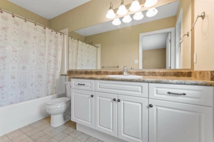 Powder Room Photo of 165 46000 Thomas Road, Chilliwack, BC