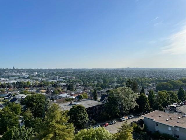 Entry Foyer Photo of 902 3920 Hastings Street, Burnaby, BC