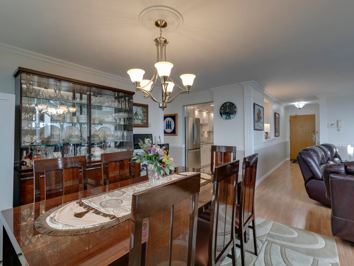 Pantry Photo of 902 3920 Hastings Street, Burnaby, BC