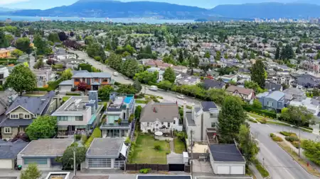 2912 W 27th Avenue, Vancouver, BC, Vancouver — Single Family Residence for sale