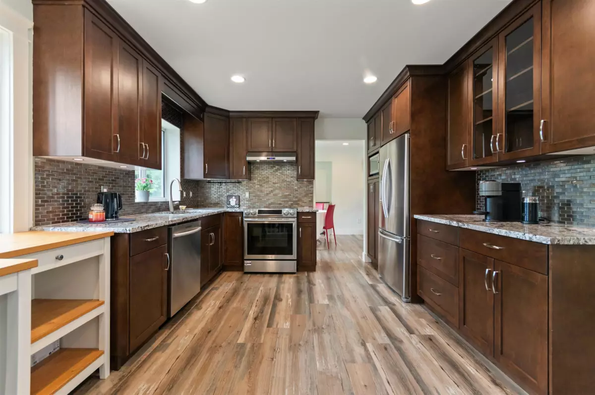 Powder Room Photo of 47495 Swallow Crescent, Chilliwack, BC
