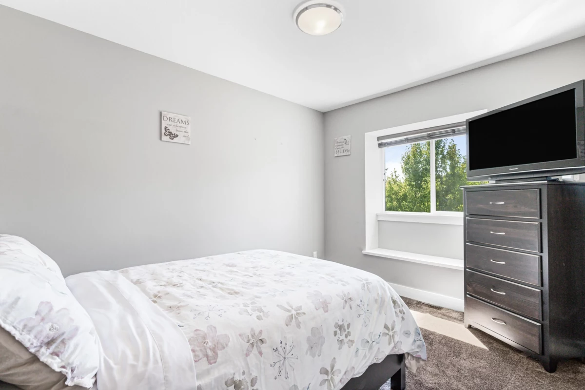 Hallway Photo of 12782 228a Street, Maple Ridge, BC