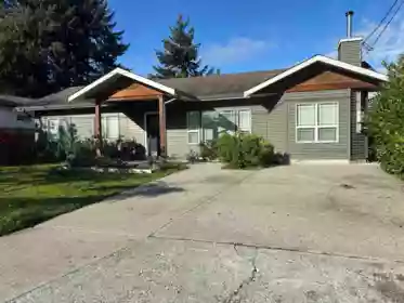 5756 Neptune Road, Sechelt, BC, Sechelt — Single Family Residence for sale