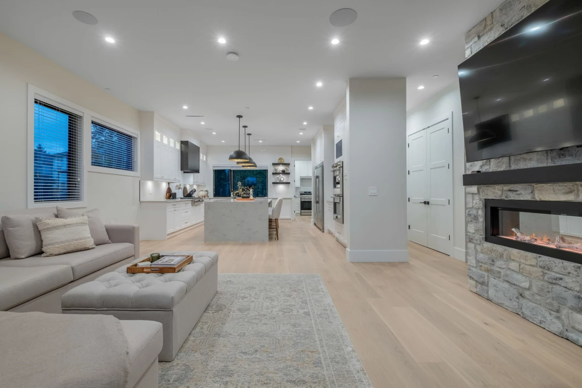 Kitchen Island Photo of 21996 Isaac Crescent, Maple Ridge, BC