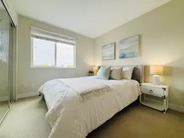 Walk-In Closet Photo of 309 15775 Croydon Drive, Surrey, BC