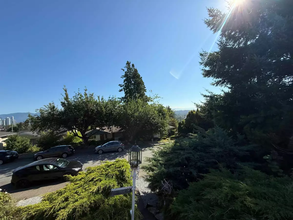 Laundry Room Photo of 7779 Elford Street, Burnaby, BC