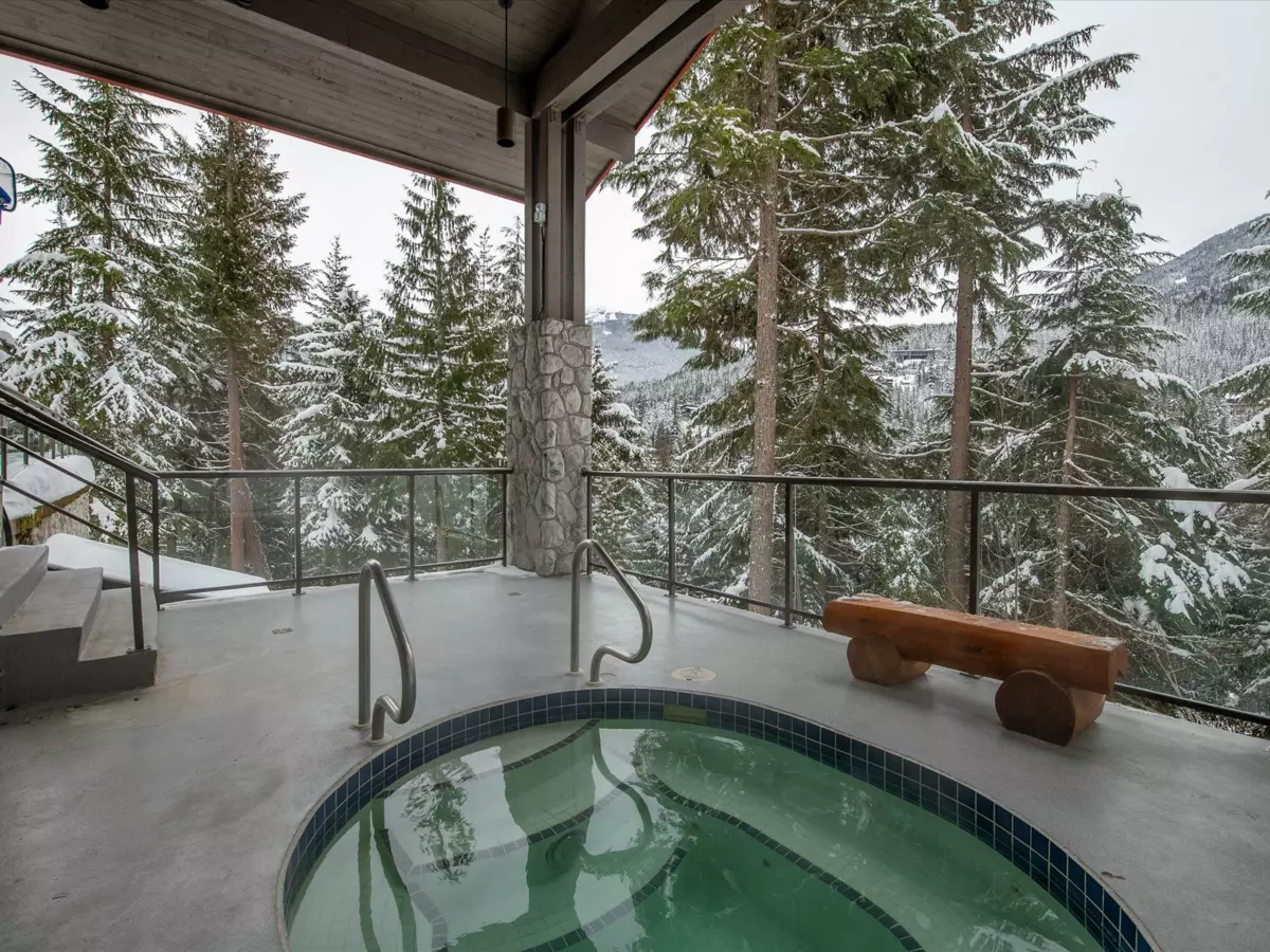 Entry Foyer Photo of 209 3317 Ptarmigan Place, Whistler, BC