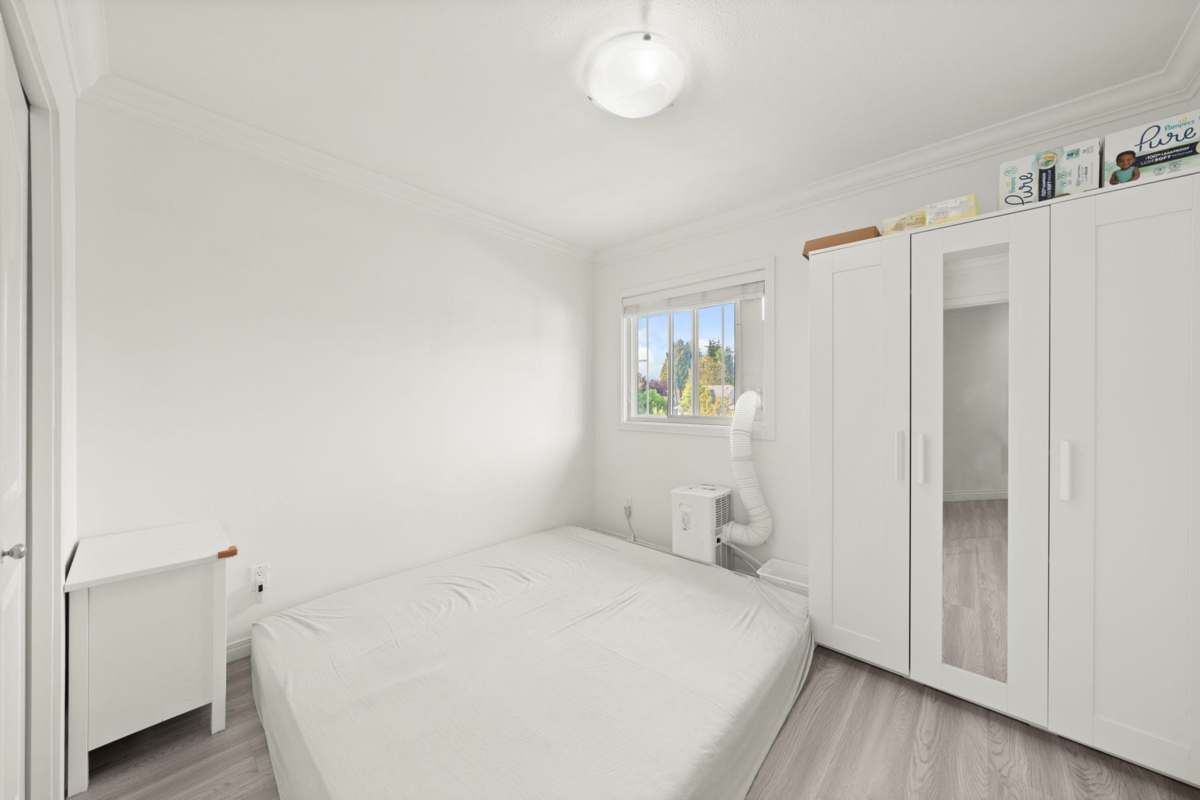 Powder Room Photo of 13356 59 Avenue, Surrey, BC