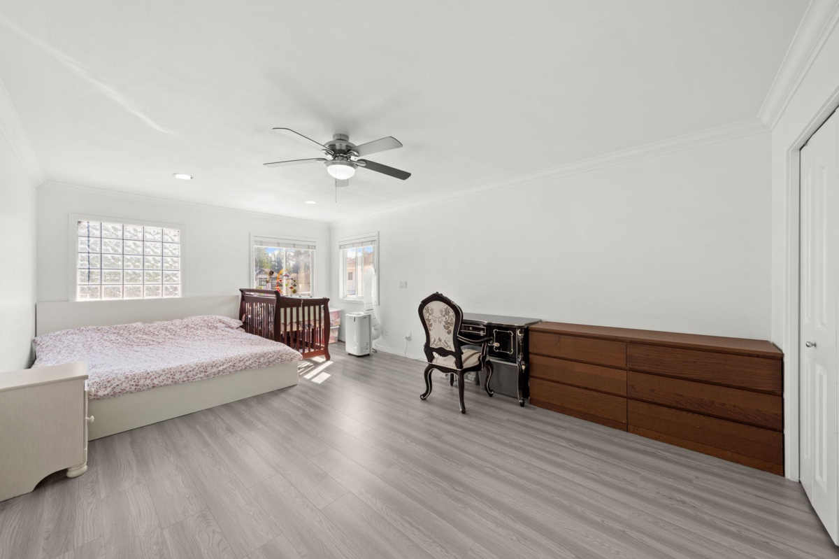 Primary Bathroom Photo of 13356 59 Avenue, Surrey, BC