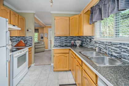 125 9177 154 Street, Surrey, BC, Surrey — Townhouse for sale