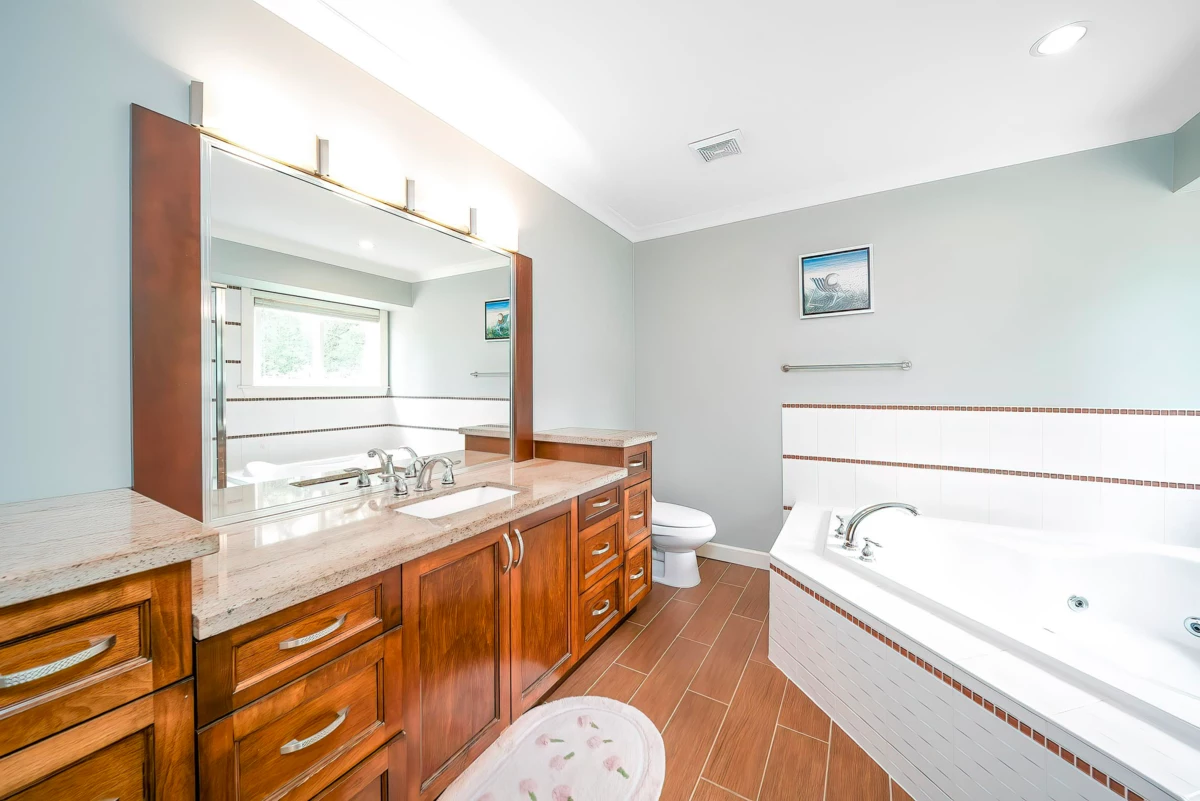 Front Yard Photo of 2325 153 Street, Surrey, BC