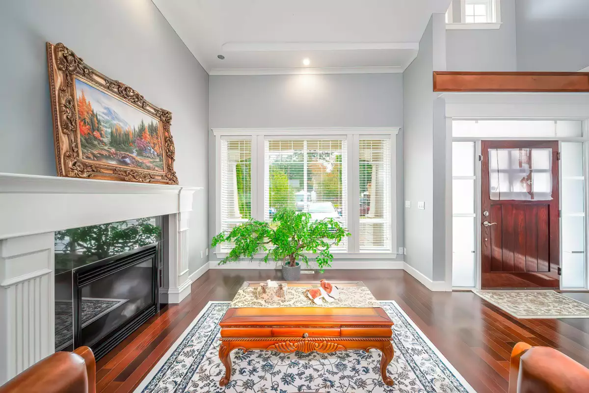 Kitchen Island Photo of 2325 153 Street, Surrey, BC