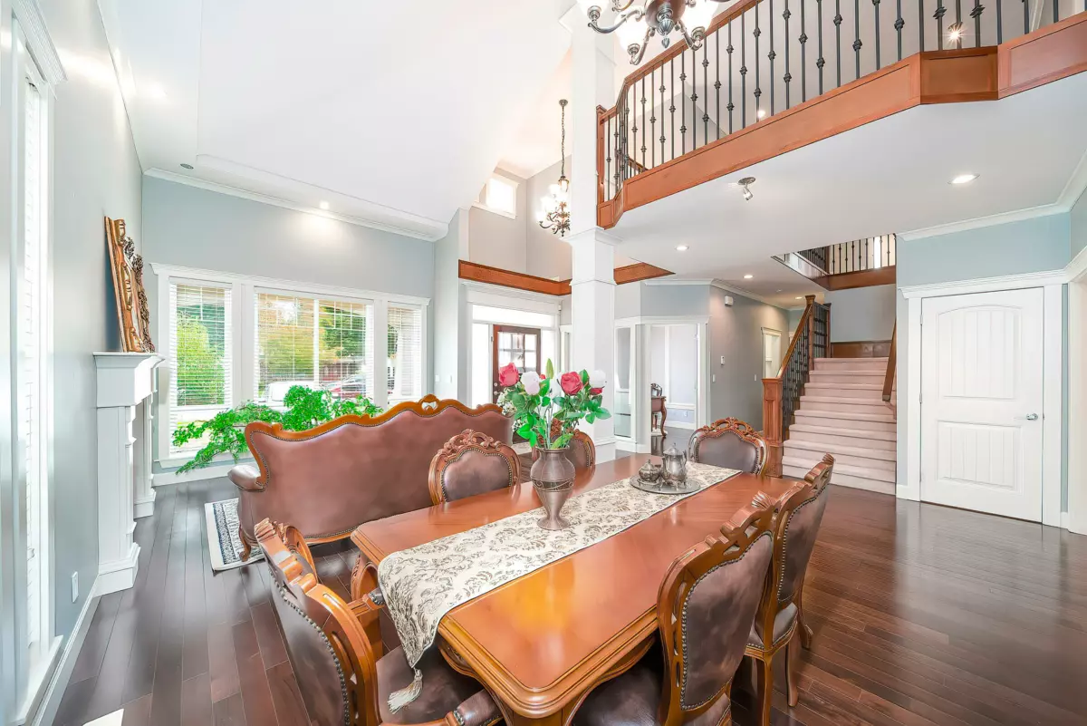 Walk-In Closet Photo of 2325 153 Street, Surrey, BC