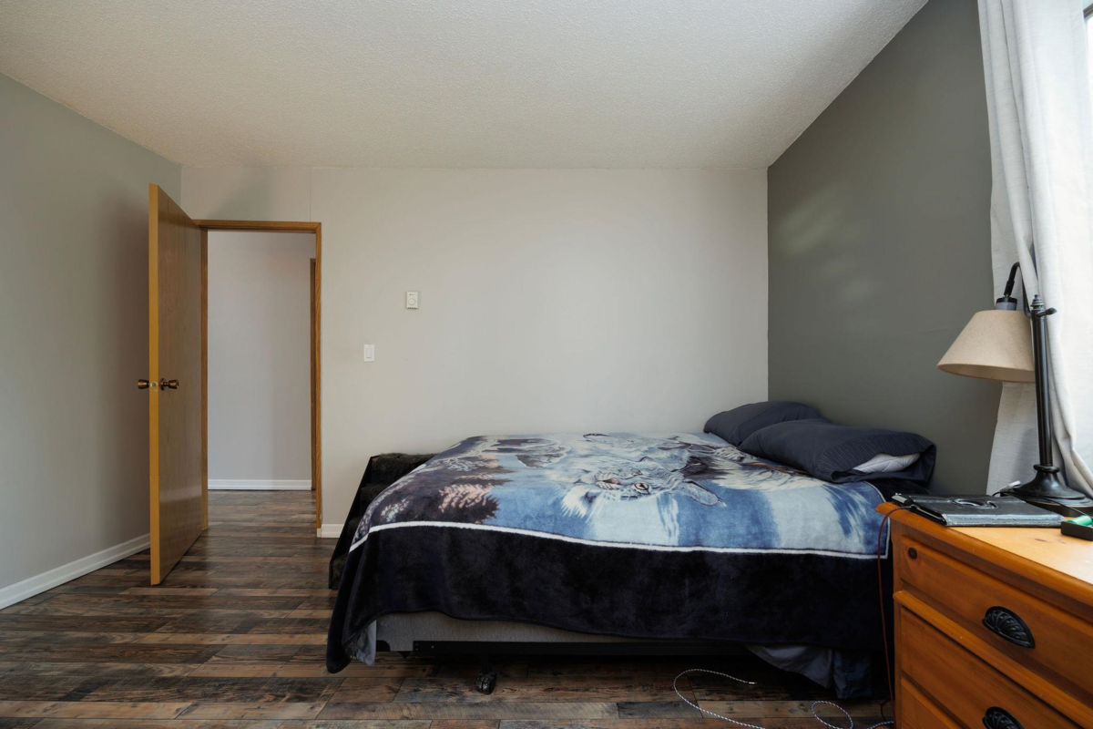 Bedroom 2 Photo of 207 17661 58a Avenue, Surrey, BC