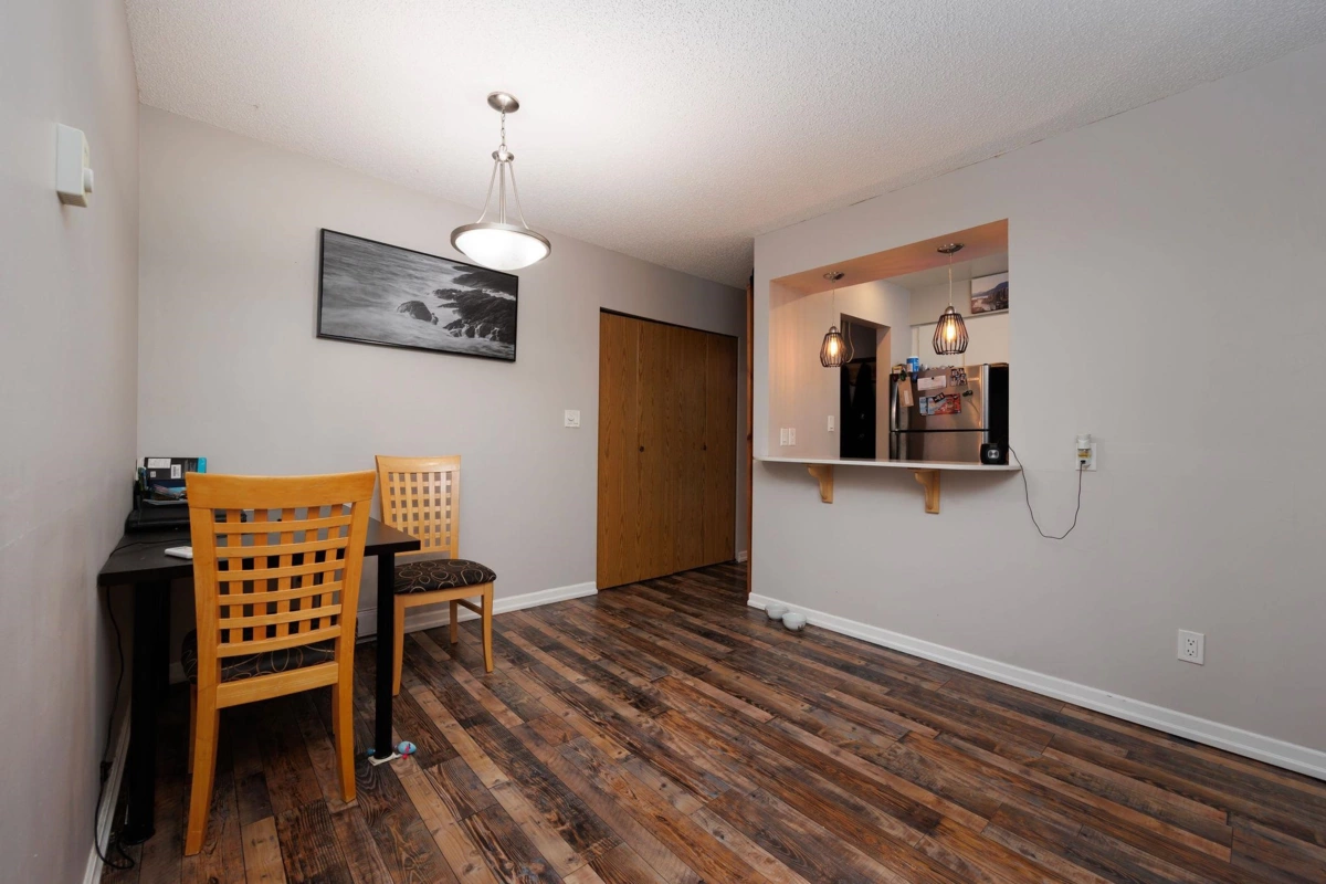 Dining Area Photo of 207 17661 58a Avenue, Surrey, BC