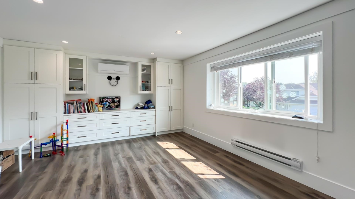 Entry Foyer Photo of 12220 Phoenix Drive, Richmond, BC