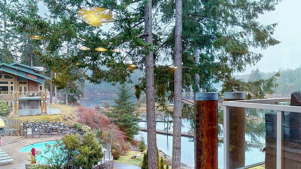 Powder Room Photo of 22A 12849 Lagoon Road, Pender Harbour, BC