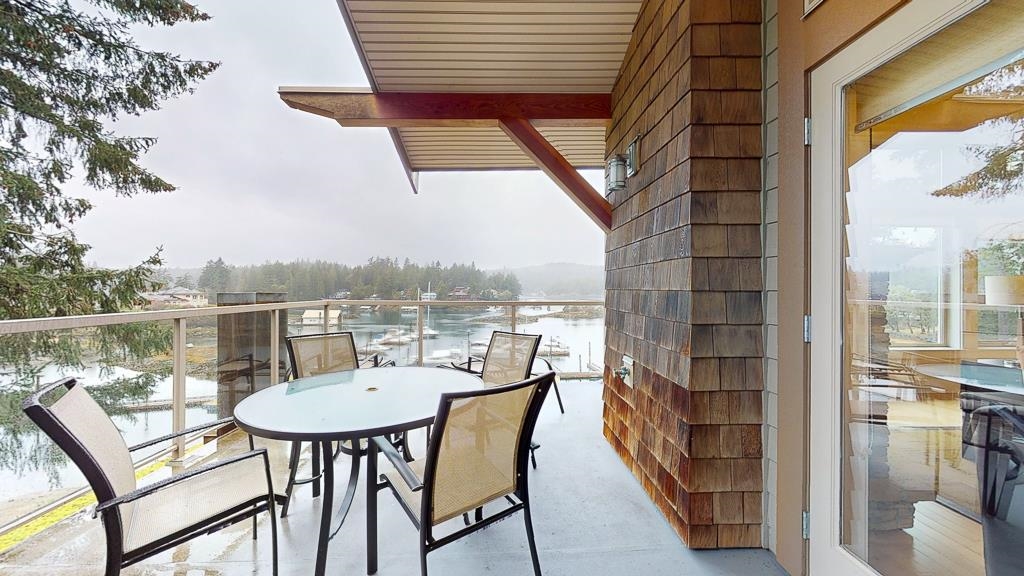 Walk-In Closet Photo of 22A 12849 Lagoon Road, Pender Harbour, BC