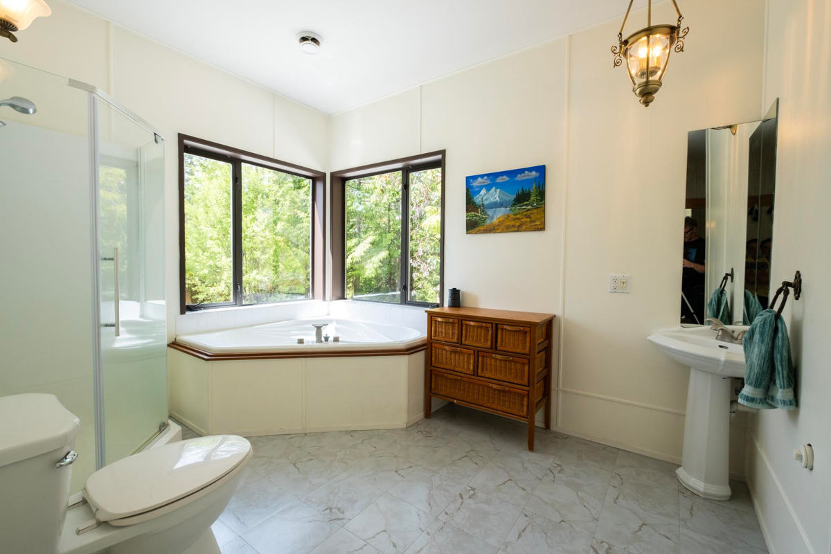 Bedroom 4 Photo of 11832 Sunshine Coast Highway, Pender Harbour, BC