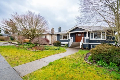 613 E 7th Street, North Vancouver, BC, North Vancouver — Single Family Residence for sale
