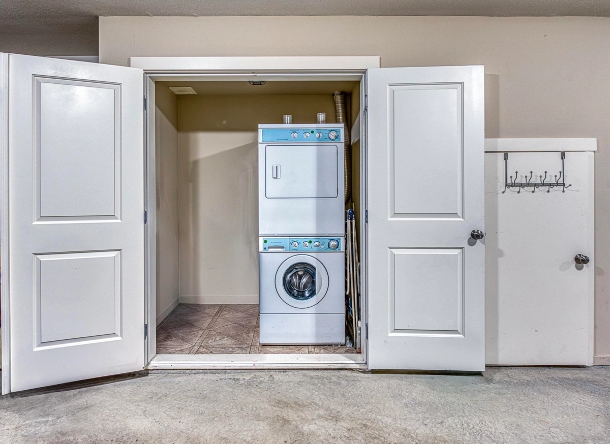 Mudroom Photo of 20 7051 Ash Street, Richmond, BC