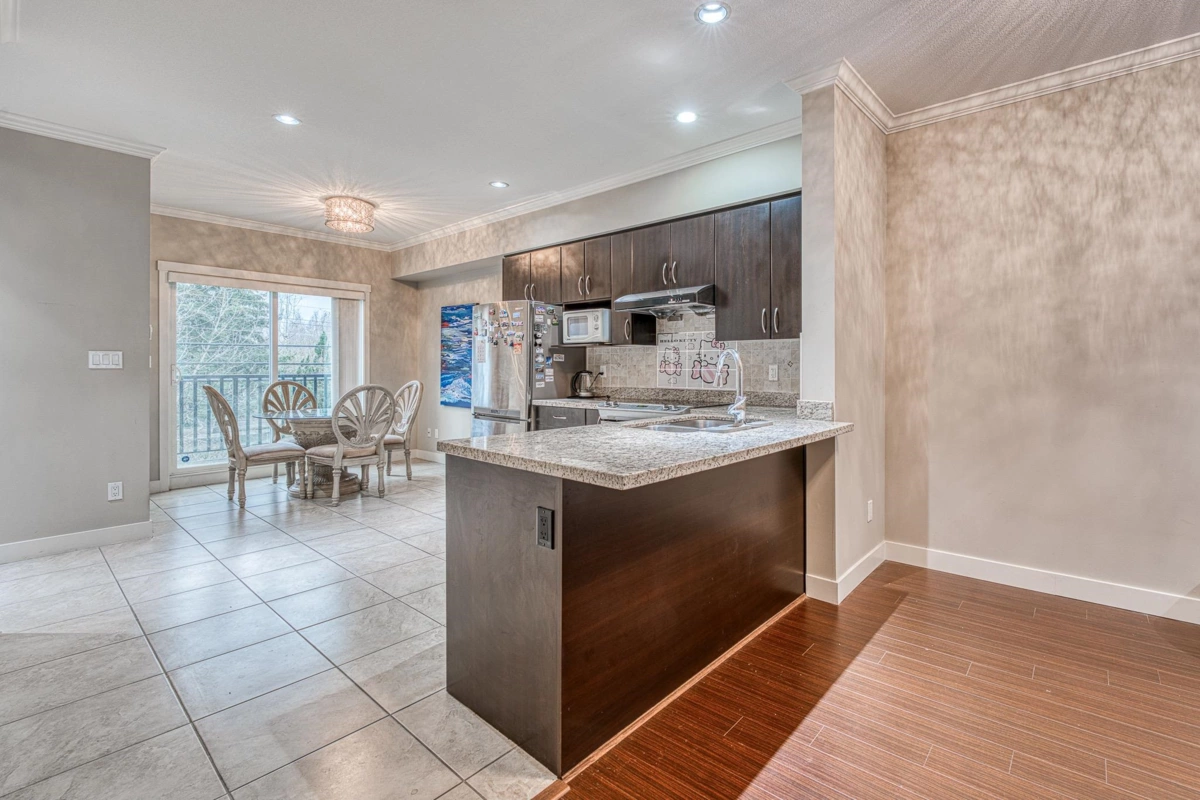 Walk-In Closet Photo of 20 7051 Ash Street, Richmond, BC