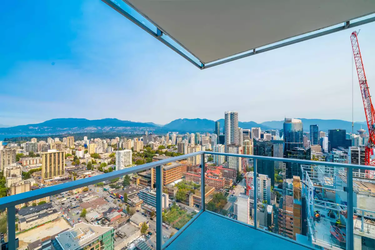 Family Room Photo of 4802 1289 Hornby Street, Vancouver, BC
