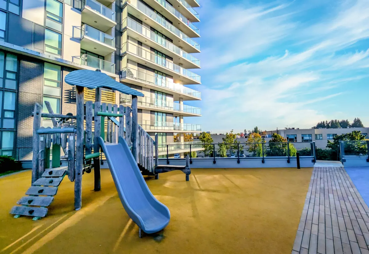 Swimming Pool Photo of 617 3699 Sexsmith Road, Richmond, BC