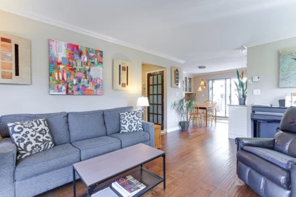 Breakfast Nook Photo of 5 890 Broughton Street, Vancouver, BC