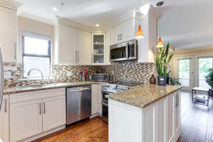 5 890 Broughton Street, Vancouver, BC, West End VW — 2 bed apartment/condo for sale