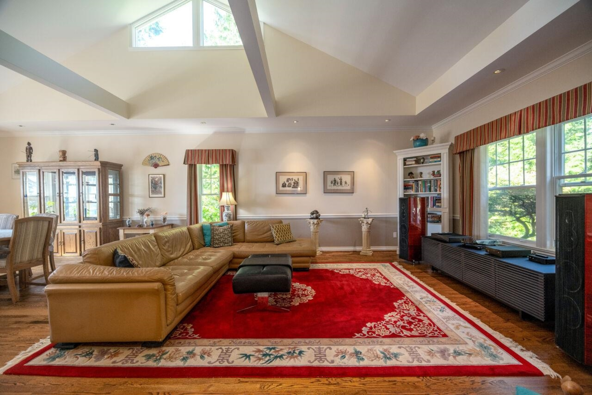 Breakfast Nook Photo of 63 Chadwick Road, Gibsons, BC