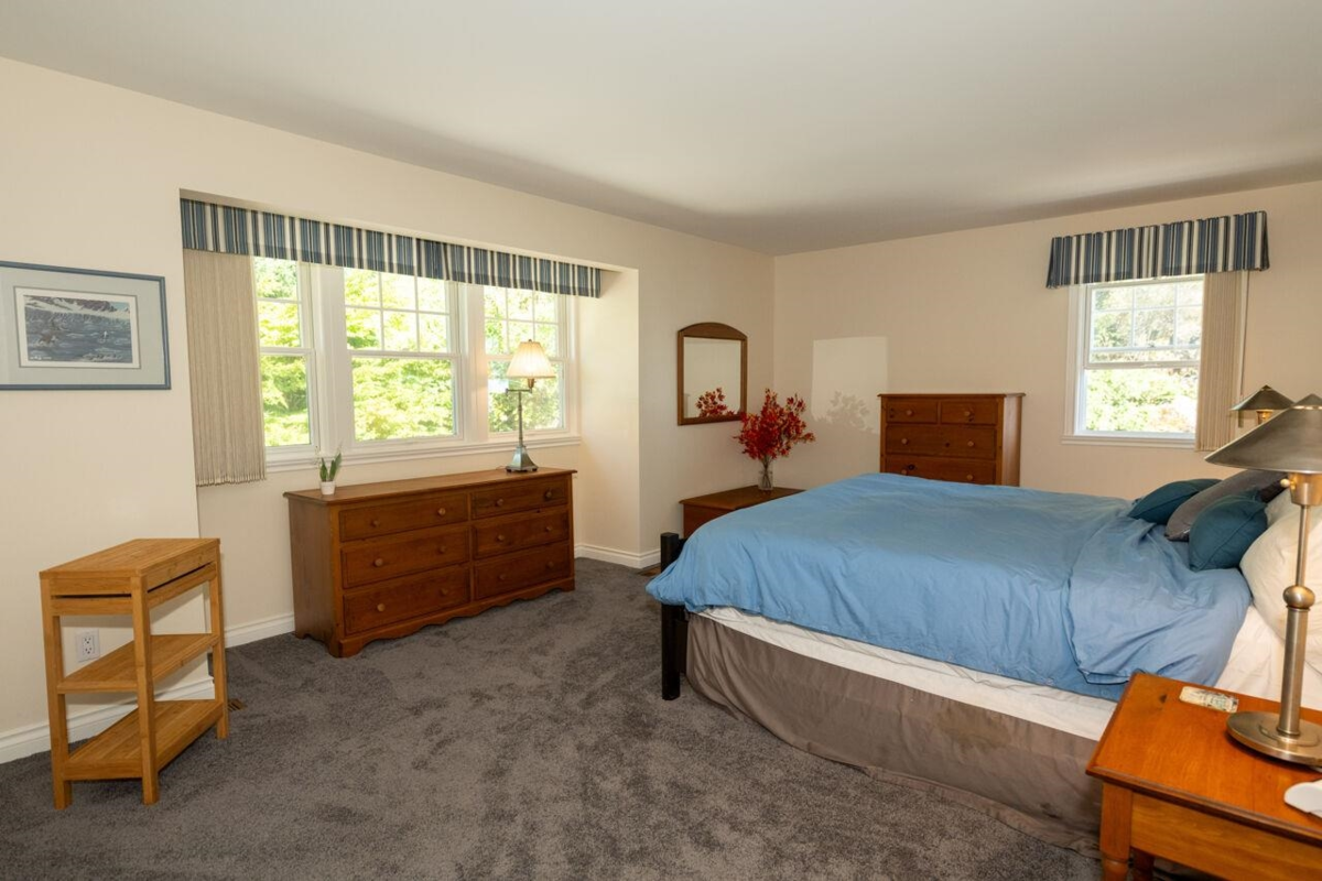 Garage Interior Photo of 63 Chadwick Road, Gibsons, BC