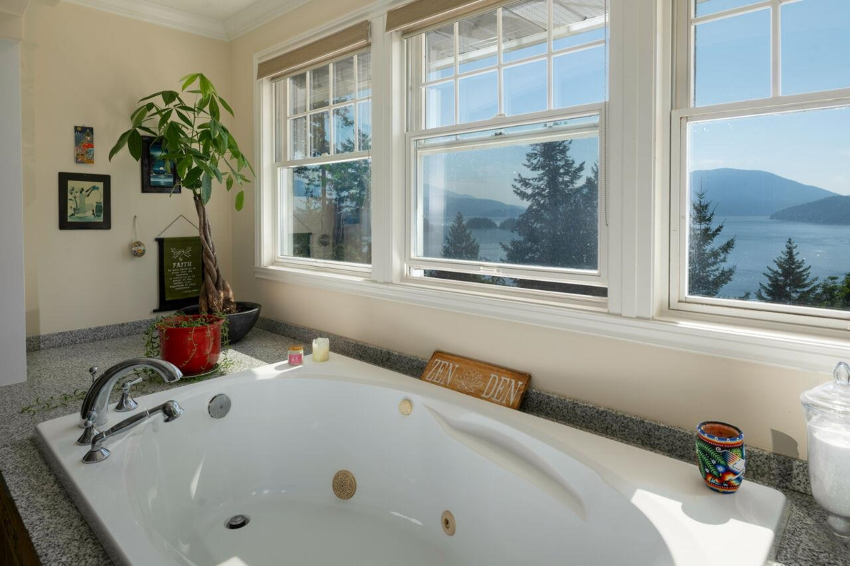 Hallway Photo of 63 Chadwick Road, Gibsons, BC