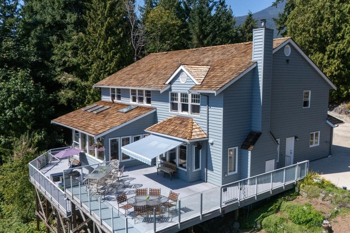 Living Room Photo of 63 Chadwick Road, Gibsons, BC