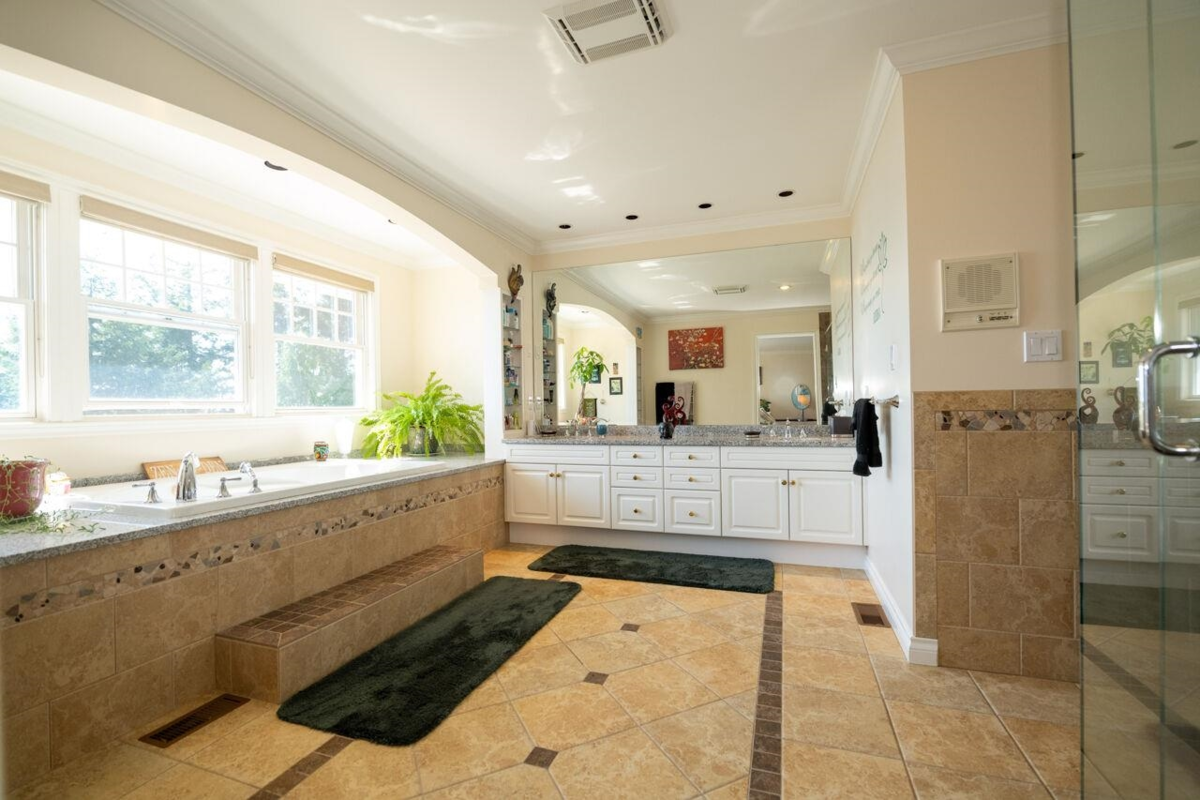 Mudroom Photo of 63 Chadwick Road, Gibsons, BC