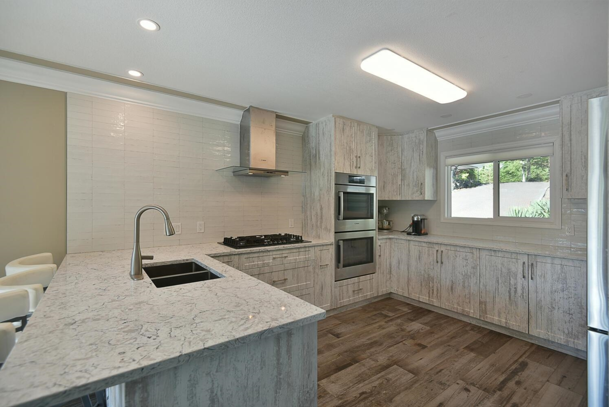 Kitchen Island Photo of 12828 Gilden Road, Madeira Park, BC