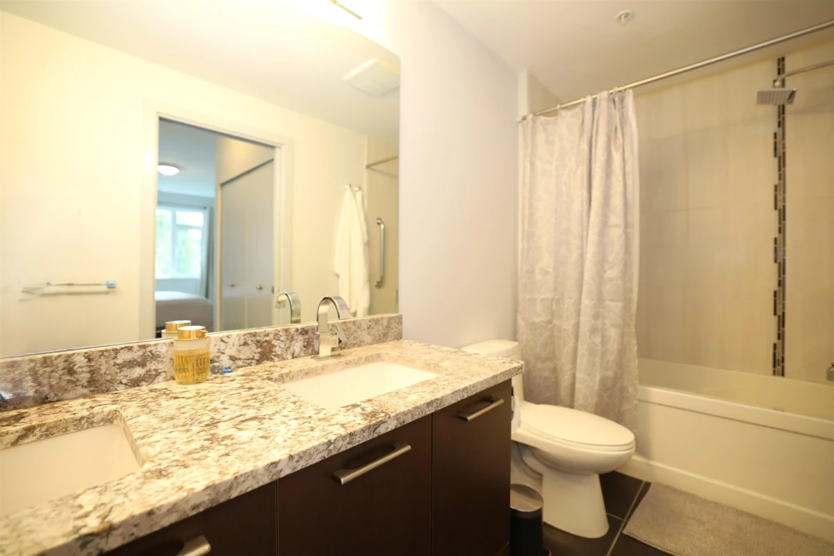 Kitchen Island Photo of 209 5682 Wharf Avenue, Sechelt, BC