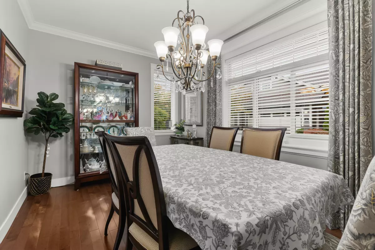 Kitchen Island Photo of 22 350 174 Street, Surrey, BC