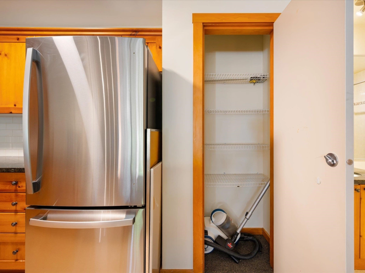 Kitchen Island Photo of 24 4385 Northlands Boulevard, Whistler, BC