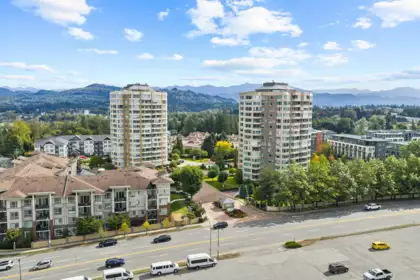 704 3190 Gladwin Road, Abbotsford, BC, Abbotsford — Apartment/Condo for sale