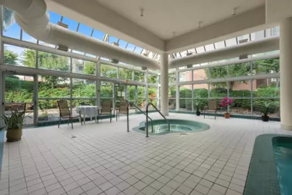704 3190 Gladwin Road, Abbotsford, BC, Abbotsford — Apartment/Condo for sale