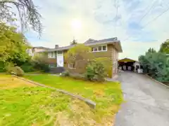 4566 Neville Street, Burnaby, BC