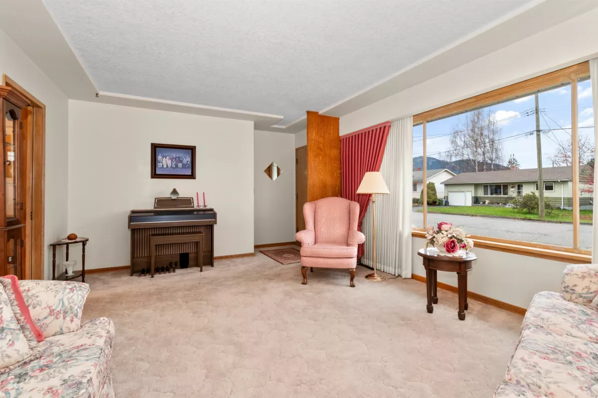 Bedroom 3 Photo of 45480 Kipp Avenue, Chilliwack, BC